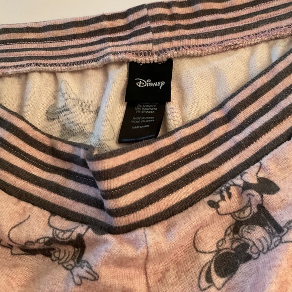 Womens Disney brand “Mickey & Minnie”lounging pajama set - Picture 10 of 10